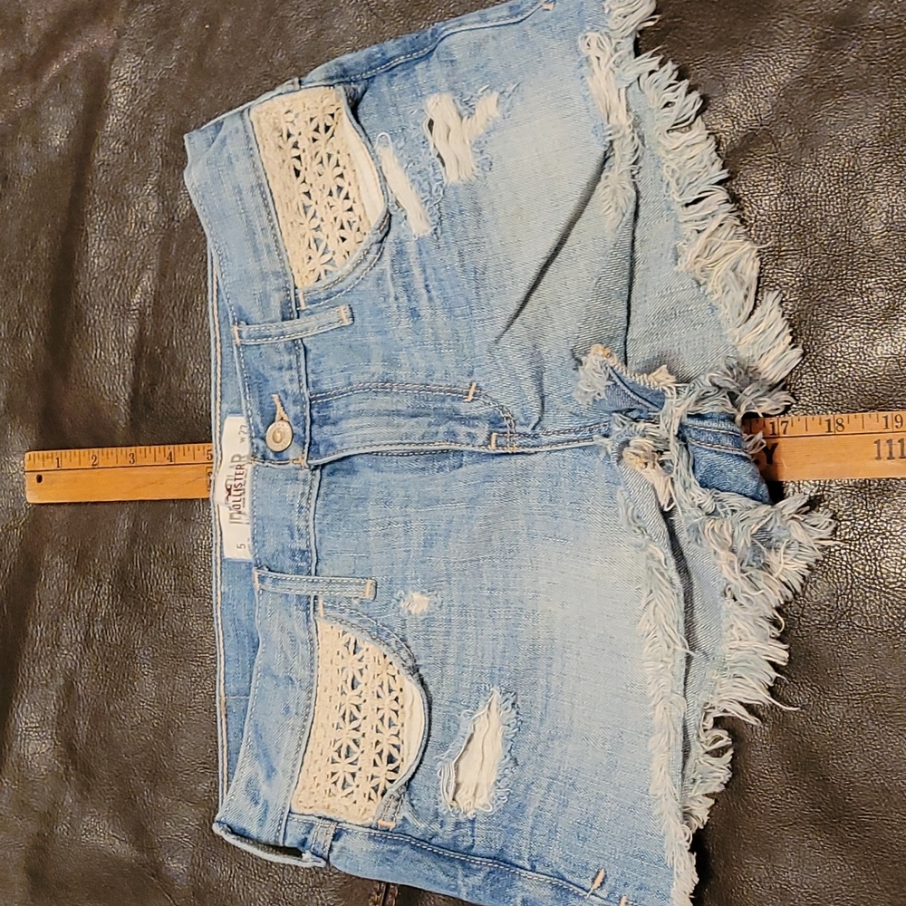 Hollister distressed shorts size 5 waist 27"